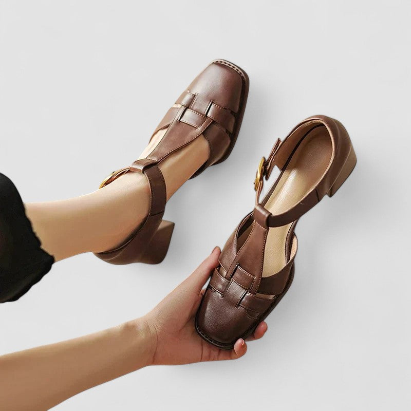 Scarlett – T-Strap ortopediska sandaler