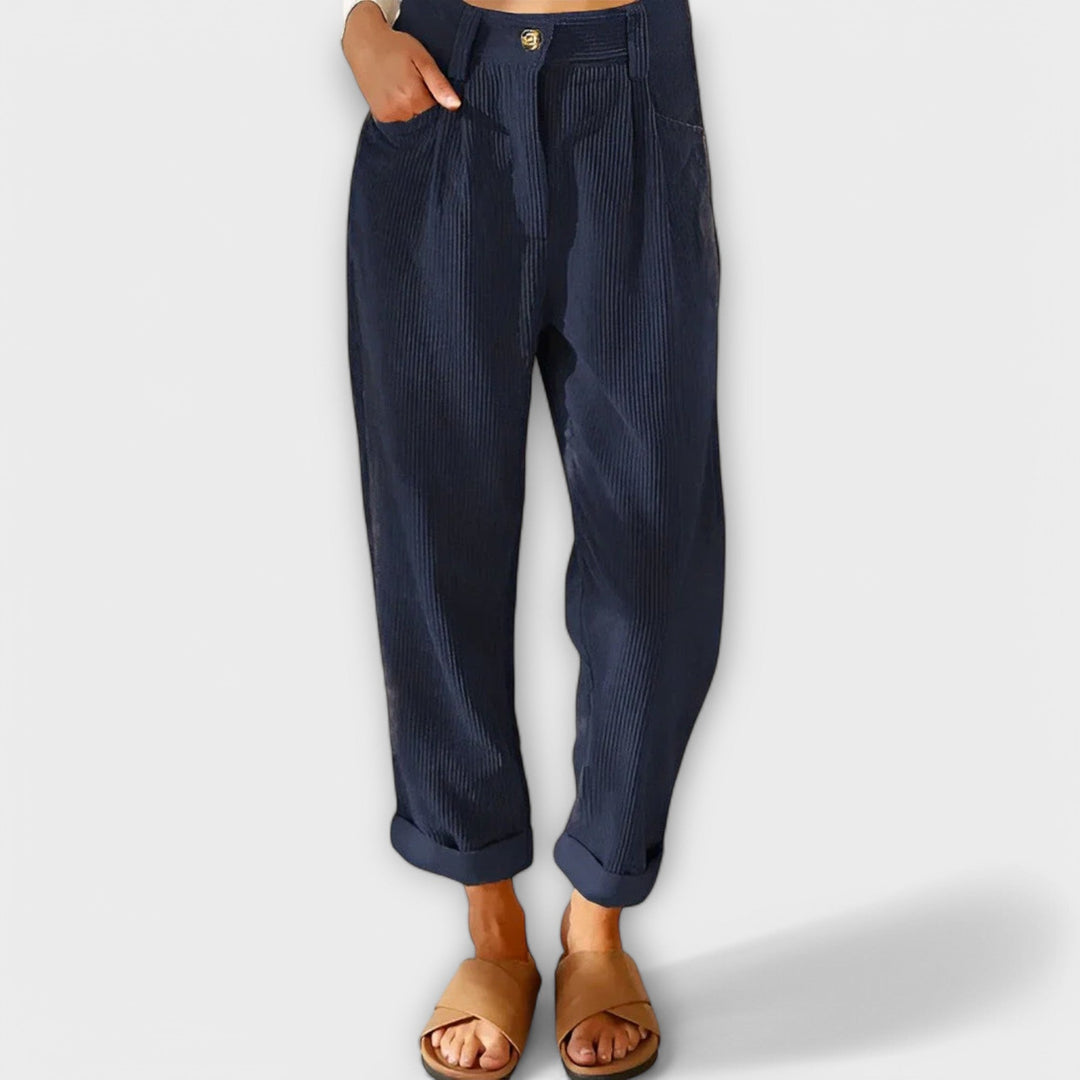 Moderna jeans med stiliga detaljer